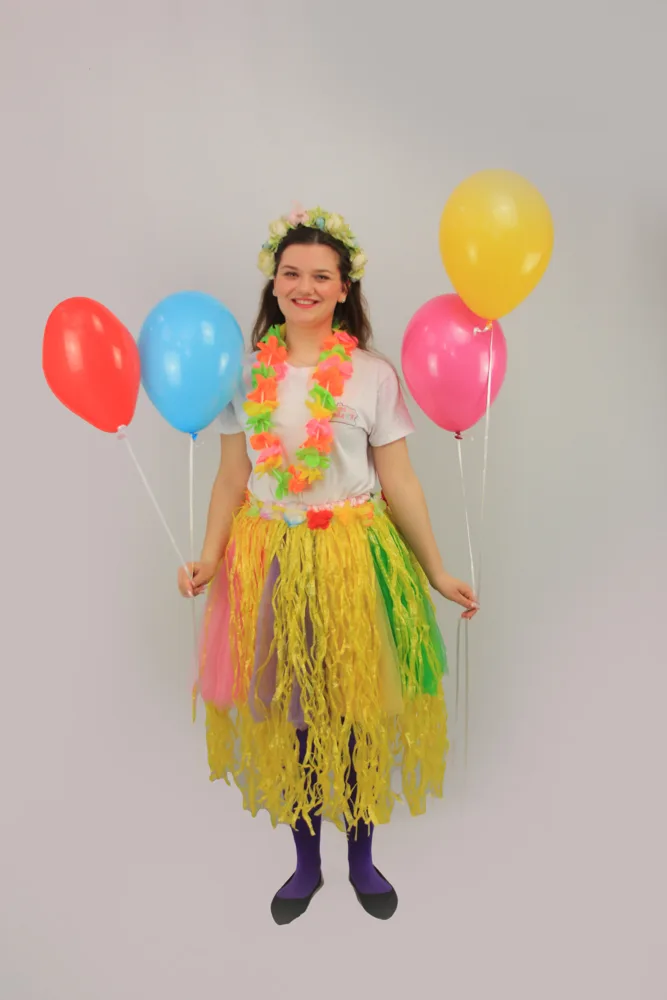 Fata Hawaiana animatoare copii Costum Fata Hawaiana animatoare copii petreceri copii Iași — Kids Mania