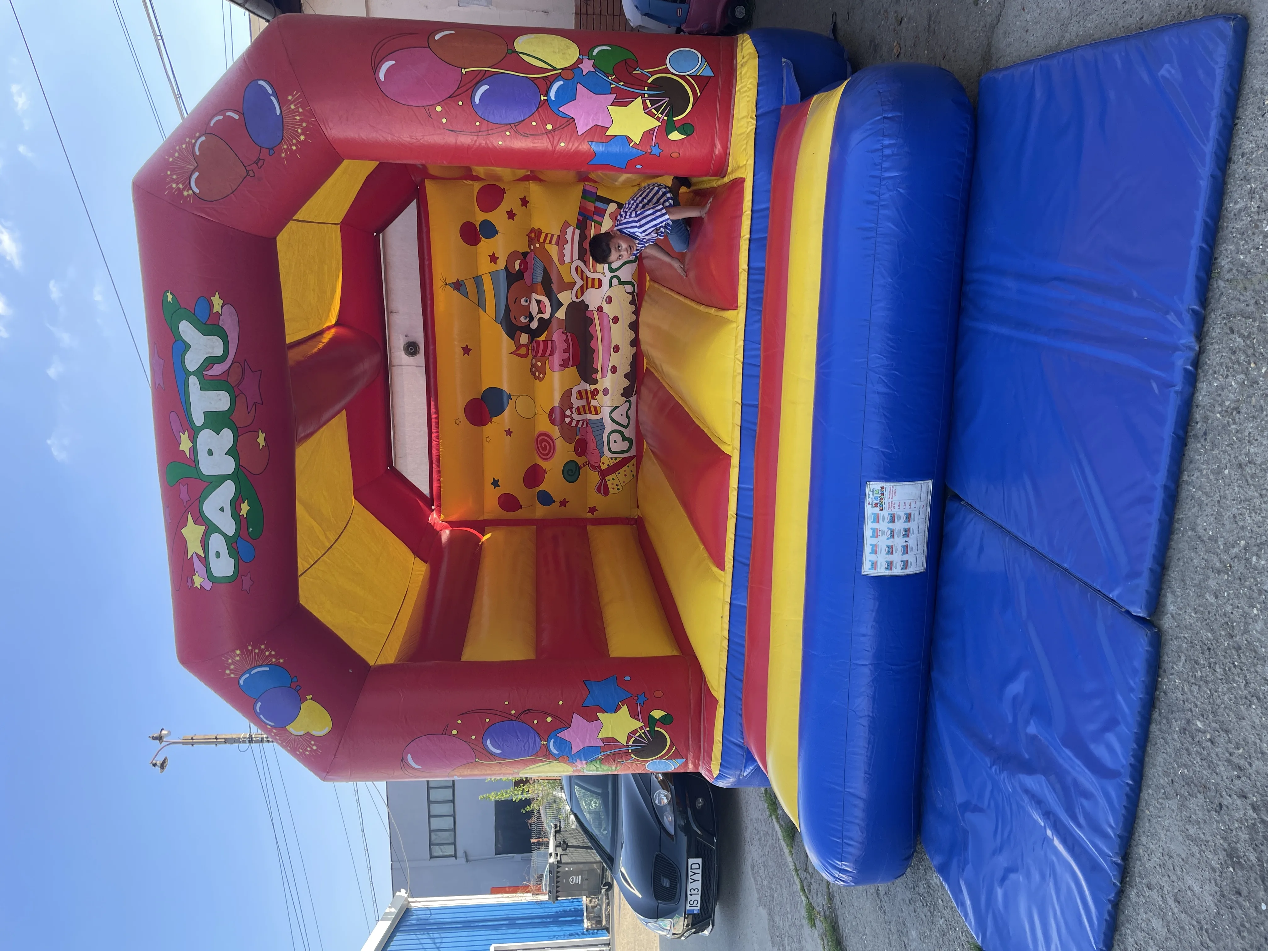 Bouncer Model 2 — trambulină gonflabilă închiriat Suceava — Kids Mania — fotografie produs