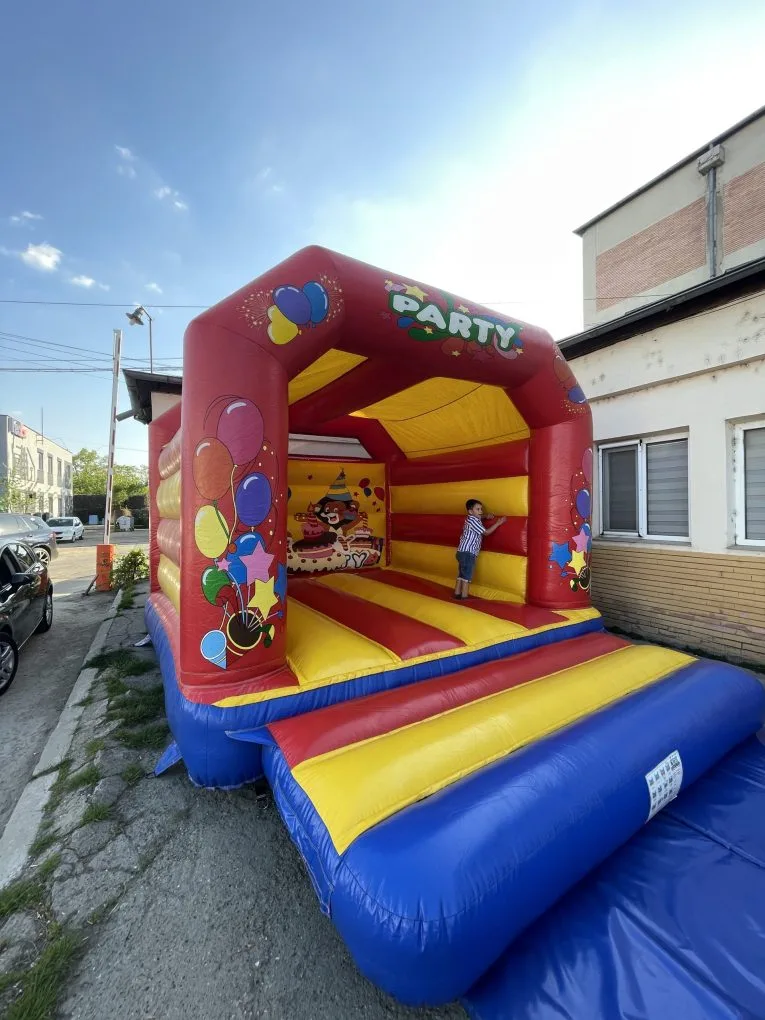 Bouncer Model 1 — trambulină gonflabilă închiriat Neamț — Kids Mania — fotografie produs
