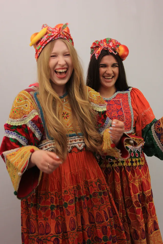 costume traditionale afgane rochii super colorate Costum costume traditionale afgane rochii super colorate petreceri copii Iași — Kids Mania