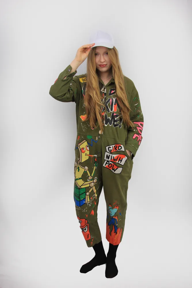 personaj colorat cu grafitti petreceri copii Costum personaj colorat cu grafitti petreceri copii petreceri copii Iași — Kids Mania