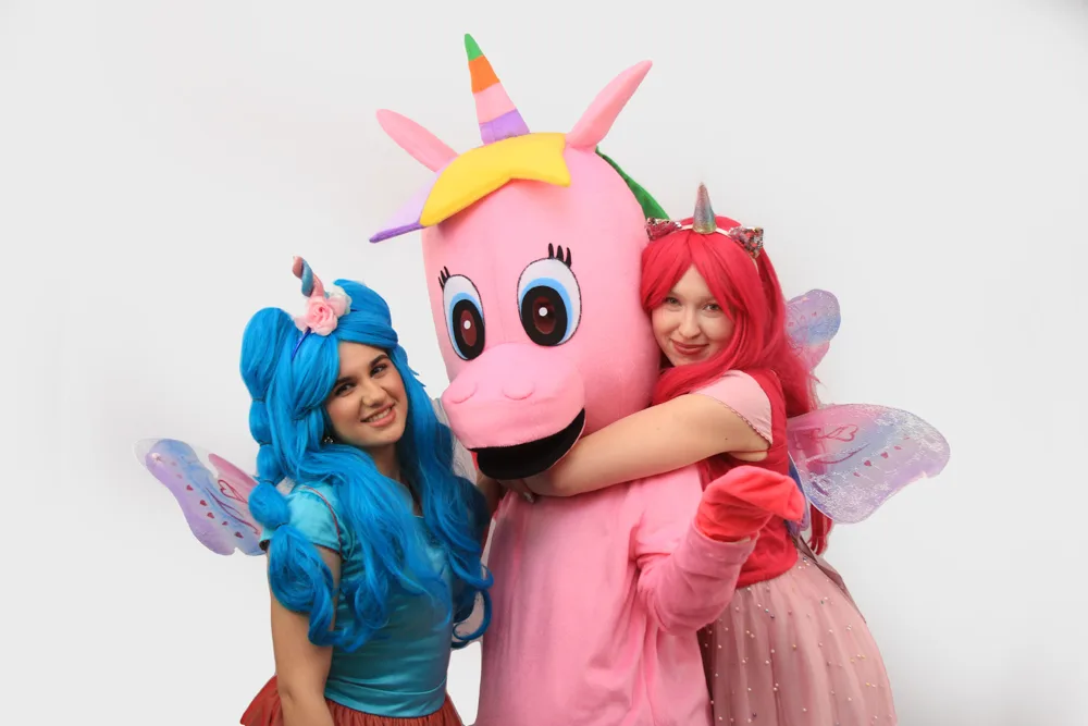 Animatori Ponei Iasi Costum Animatori Ponei Iasi petreceri copii Iași — Kids Mania