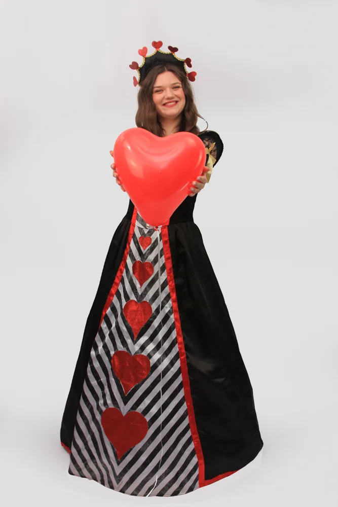 Regina de inima personaj copii Iasi Costum Regina de inima personaj copii Iasi petreceri copii Iași — Kids Mania