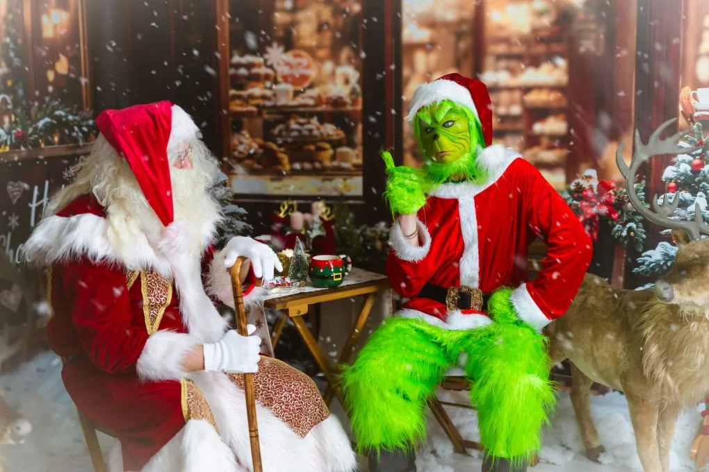 grinch si mosul de inchiriat in iasi Costum grinch si mosul de inchiriat in iasi petreceri copii Iași — Kids Mania